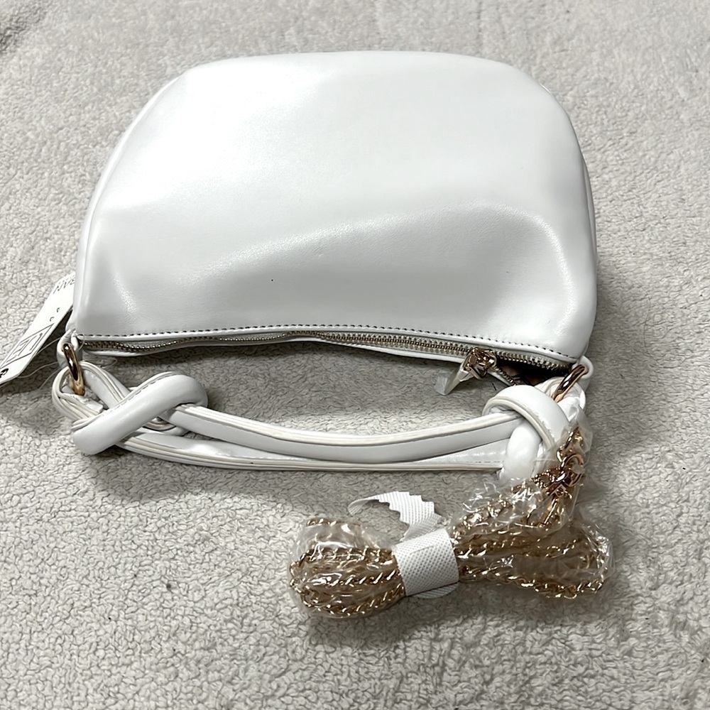 URBAN EXPRESSIONS Cassandra Top Handle Crossbody Bag - Picture 4 of 9
